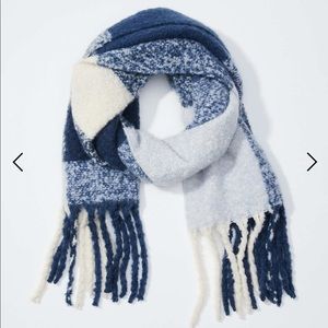 LOFT PLAID BLANKET SCARF NWT